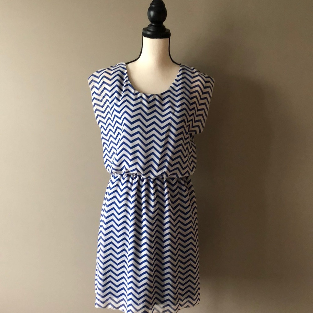 Women’s Dress-Size Medium